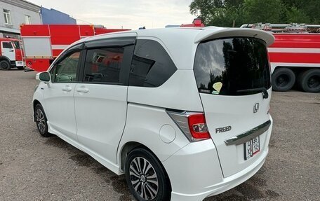 Honda Freed I, 2014 год, 1 490 000 рублей, 5 фотография