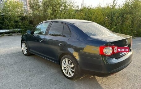 Volkswagen Jetta VI, 2009 год, 830 000 рублей, 2 фотография