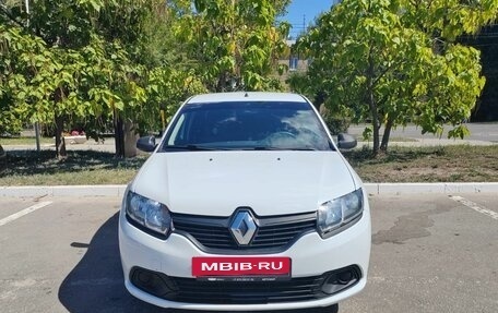 Renault Logan II, 2018 год, 777 000 рублей, 3 фотография