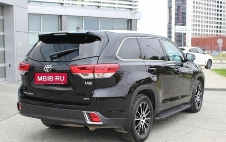 Toyota Highlander III, 2019 год, 6 250 000 рублей, 6 фотография