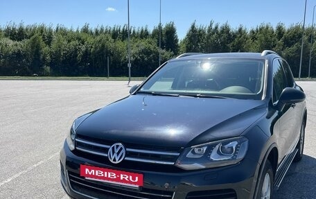 Volkswagen Touareg III, 2013 год, 2 400 000 рублей, 2 фотография