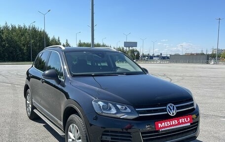 Volkswagen Touareg III, 2013 год, 2 400 000 рублей, 3 фотография