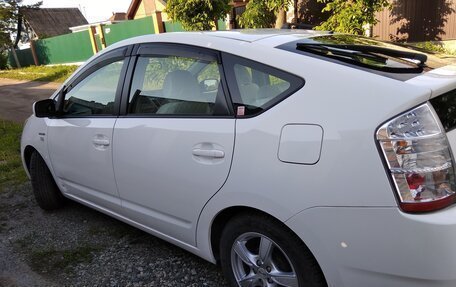 Toyota Prius, 2009 год, 1 240 000 рублей, 3 фотография