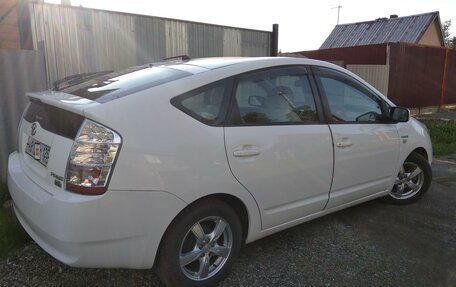 Toyota Prius, 2009 год, 1 240 000 рублей, 4 фотография