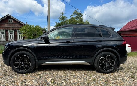 Volkswagen Tiguan II, 2019 год, 3 900 000 рублей, 3 фотография