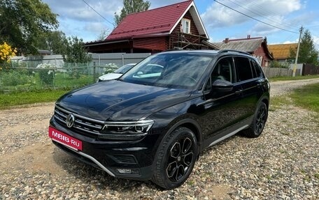 Volkswagen Tiguan II, 2019 год, 3 900 000 рублей, 2 фотография