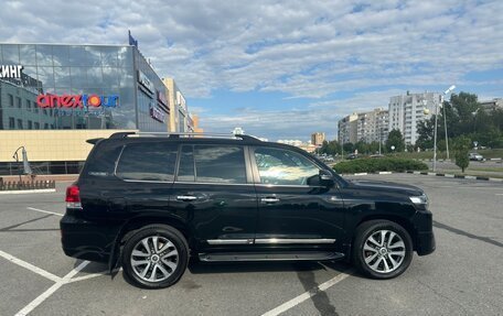 Toyota Land Cruiser 200, 2017 год, 6 500 000 рублей, 4 фотография