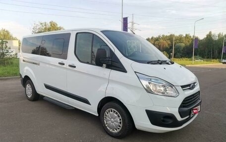 Ford Tourneo Custom I рестайлинг, 2013 год, 2 070 000 рублей, 3 фотография