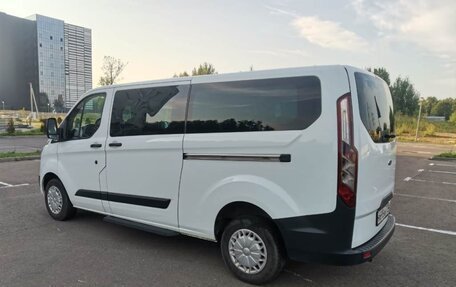 Ford Tourneo Custom I рестайлинг, 2013 год, 2 070 000 рублей, 7 фотография