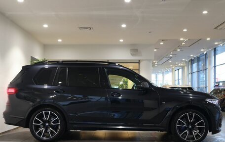 BMW X7, 2021 год, 10 790 000 рублей, 2 фотография