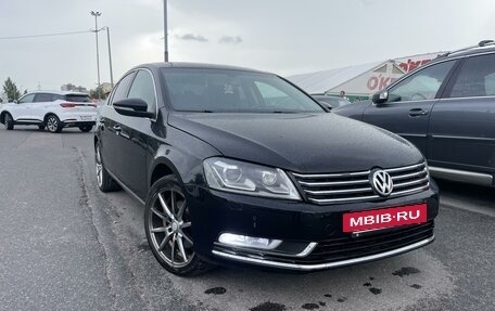 Volkswagen Passat B7, 2013 год, 950 000 рублей, 3 фотография