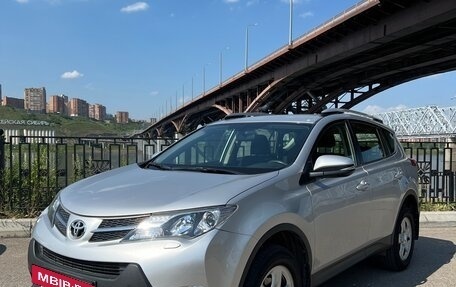 Toyota RAV4, 2013 год, 2 300 000 рублей, 2 фотография