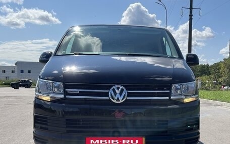 Volkswagen Caravelle T6 рестайлинг, 2017 год, 3 600 000 рублей, 7 фотография