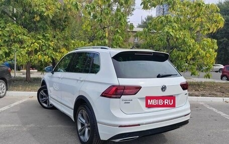 Volkswagen Tiguan II, 2018 год, 3 461 500 рублей, 4 фотография