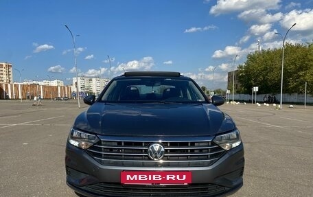 Volkswagen Jetta VII, 2018 год, 1 800 000 рублей, 3 фотография