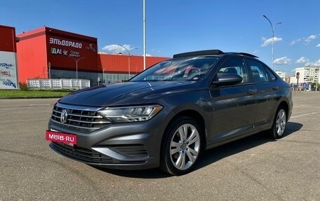 Volkswagen Jetta VII, 2018 год, 1 800 000 рублей, 2 фотография