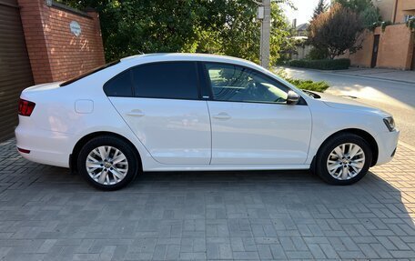 Volkswagen Jetta VI, 2014 год, 1 460 000 рублей, 4 фотография