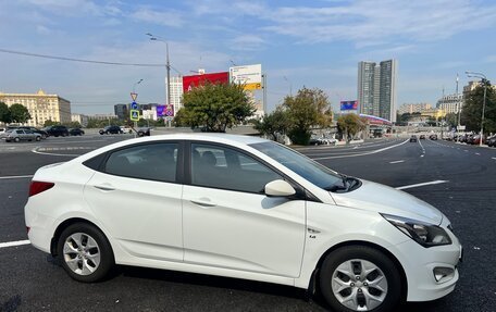 Hyundai Solaris II рестайлинг, 2015 год, 1 250 000 рублей, 5 фотография