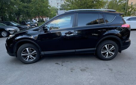 Toyota RAV4, 2018 год, 2 990 000 рублей, 4 фотография