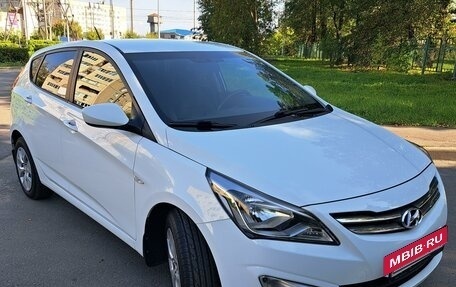 Hyundai Solaris II рестайлинг, 2016 год, 1 125 000 рублей, 4 фотография