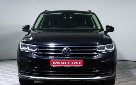 Volkswagen Tiguan II, 2021 год, 3 429 000 рублей, 2 фотография