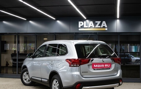 Mitsubishi Outlander III рестайлинг 3, 2016 год, 1 949 000 рублей, 3 фотография