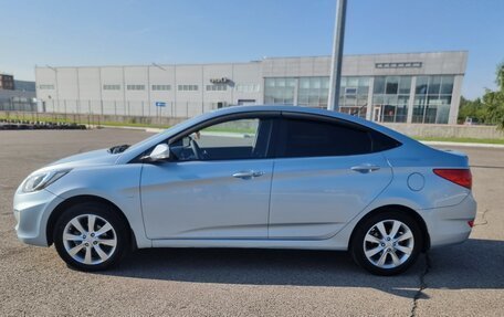 Hyundai Solaris II рестайлинг, 2011 год, 890 000 рублей, 2 фотография