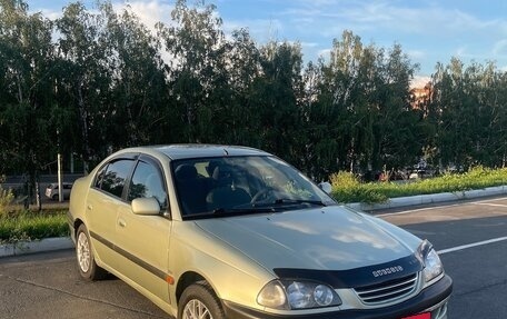 Toyota Avensis III рестайлинг, 1998 год, 560 000 рублей, 3 фотография