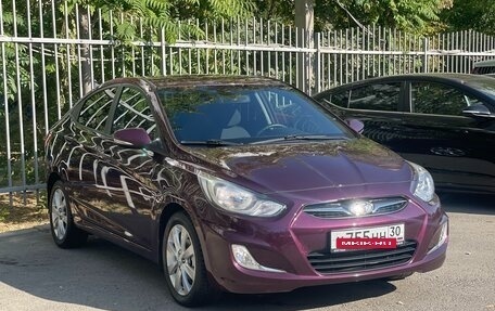 Hyundai Solaris II рестайлинг, 2012 год, 1 060 000 рублей, 7 фотография