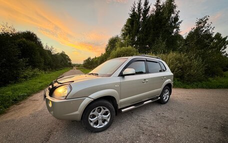 Hyundai Tucson III, 2008 год, 999 999 рублей, 1 фотография