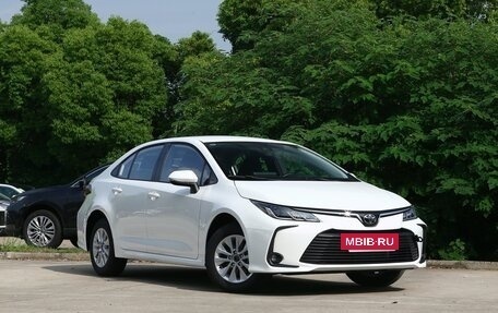 Toyota Corolla, 2023 год, 2 450 000 рублей, 7 фотография