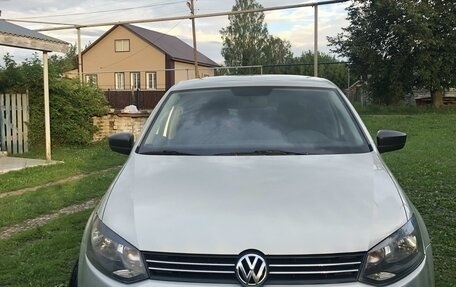 Volkswagen Polo VI (EU Market), 2010 год, 745 000 рублей, 2 фотография