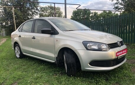 Volkswagen Polo VI (EU Market), 2010 год, 745 000 рублей, 3 фотография