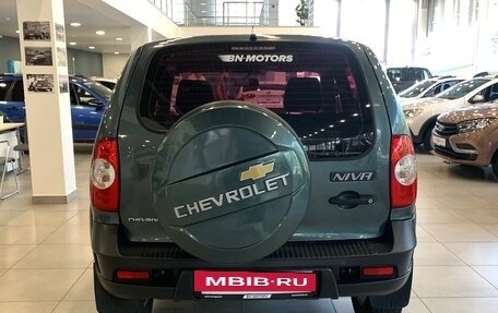 Chevrolet Niva I рестайлинг, 2015 год, 765 000 рублей, 4 фотография