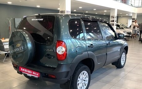 Chevrolet Niva I рестайлинг, 2015 год, 765 000 рублей, 3 фотография