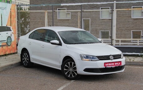 Volkswagen Jetta VI, 2012 год, 990 000 рублей, 2 фотография