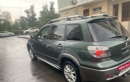 Mitsubishi Outlander III рестайлинг 3, 2004 год, 850 000 рублей, 2 фотография