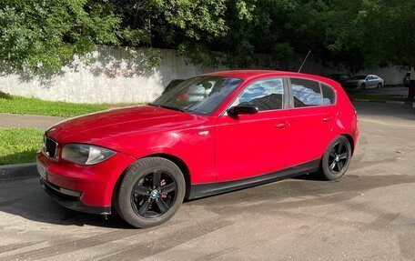 BMW 1 серия, 2008 год, 690 000 рублей, 2 фотография