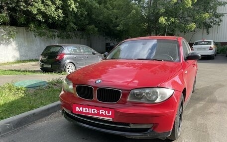 BMW 1 серия, 2008 год, 690 000 рублей, 6 фотография