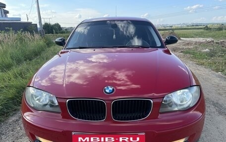 BMW 1 серия, 2008 год, 690 000 рублей, 4 фотография