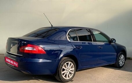 Skoda Superb III рестайлинг, 2009 год, 910 000 рублей, 4 фотография