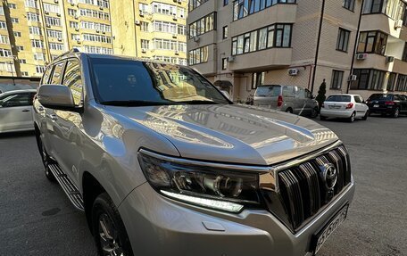 Toyota Land Cruiser Prado 150 рестайлинг 2, 2019 год, 7 000 000 рублей, 4 фотография