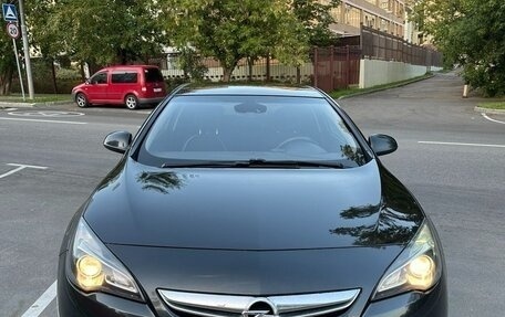 Opel Astra J, 2014 год, 1 050 000 рублей, 3 фотография