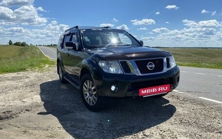 Nissan Pathfinder, 2012 год, 2 270 000 рублей, 2 фотография