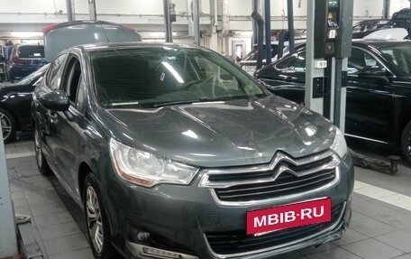 Citroen C4 II рестайлинг, 2015 год, 800 000 рублей, 2 фотография