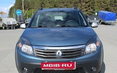 Renault Sandero I, 2013 год, 820 000 рублей, 3 фотография