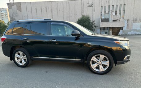 Toyota Highlander III, 2010 год, 2 100 000 рублей, 4 фотография