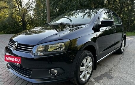 Volkswagen Polo VI (EU Market), 2013 год, 840 000 рублей, 3 фотография