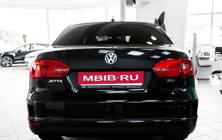 Volkswagen Jetta VI, 2011 год, 999 000 рублей, 5 фотография