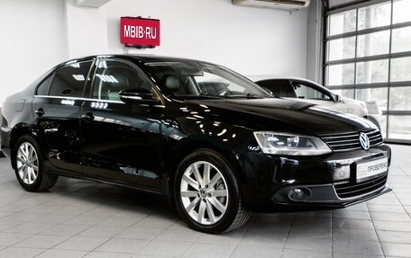 Volkswagen Jetta VI, 2011 год, 999 000 рублей, 9 фотография